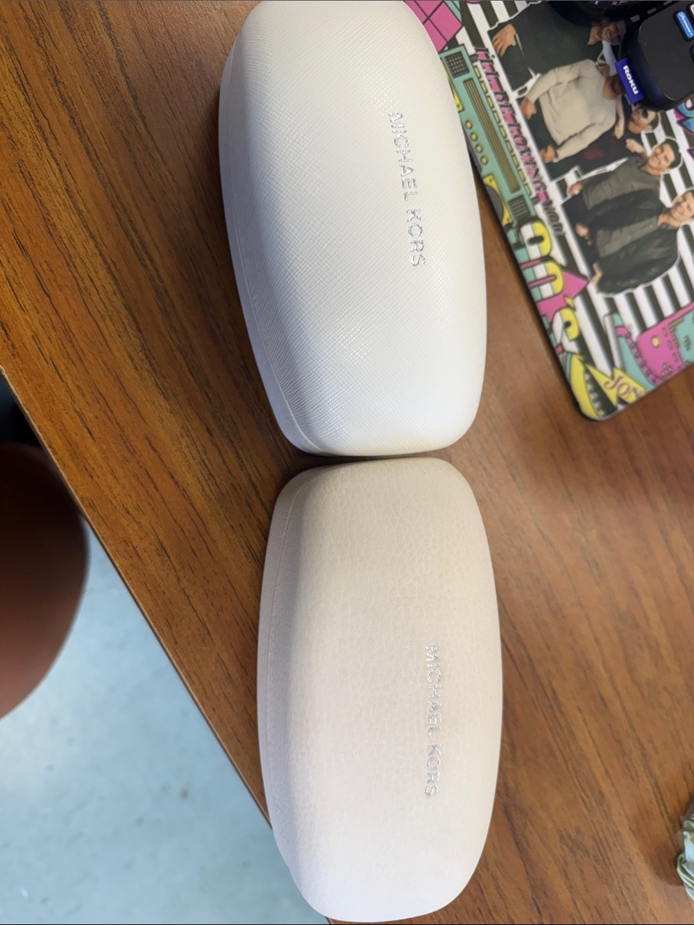 Michael Kors Sunglass Case Duo - White & Cream